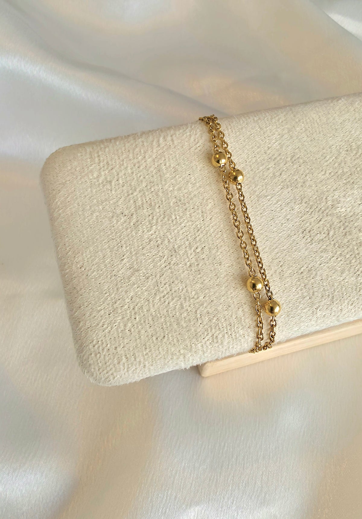 Golden beads armbånd