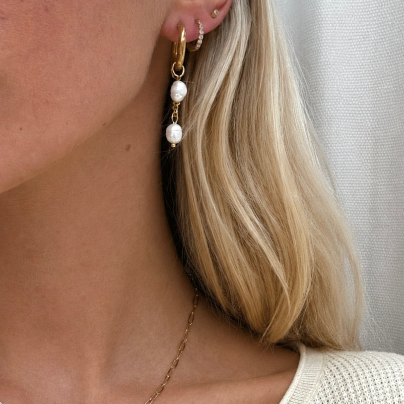 Chunky pearl hoops